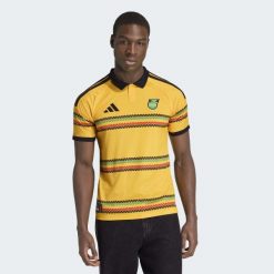 Koszulka podstawowa Jamajka 26 x Bob Marley. Żółte t-shirty sportowe męskie Adidas, bez ramiączek, do piłki nożnej, climacool (adidas). Za 439.00 zł.