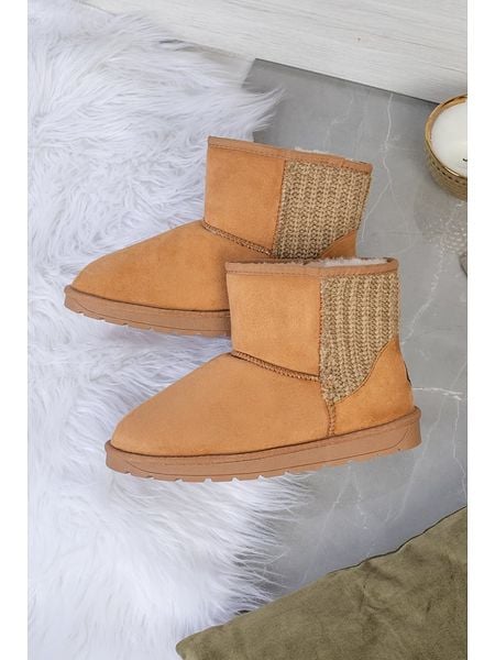 ISLAND BOOT Botki zimowe "Tenny" w kolorze jasnobrązowym rozmiar: 36. Brązowe botki damskie Island Boot, na zimę, z materiału, bez obcasa, bez zapięcia. Za 113.63 zł.