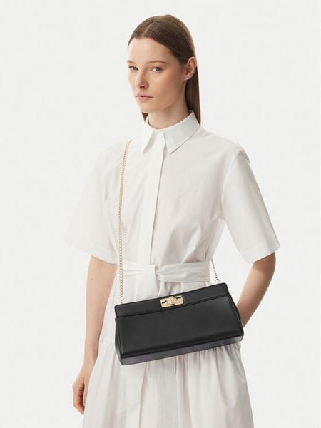 Tommy Hilfiger Torebka Th Modern Clutch AW0AW18727 Czarny. Czarne torebki klasyczne damskie Tommy Hilfiger, bez wzorów, ze skóry, bez dodatków. Za 529.99 zł.