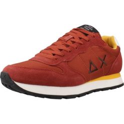 Buty SUN68 TOM SOLID Czerwony. Czerwone buty trekkingowe męskie SUN68, ze skóry, bez zapięcia, trekkingowe. Za 222.99 zł.