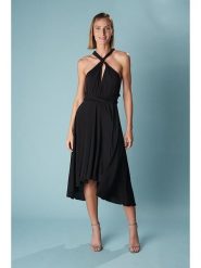 Ceylan Sukienka w kolorze czarnym rozmiar: 34-44. Czarne sukienki damskie Ceylan, bez wzorów, z asymetrycznym kołnierzem, bez ramiączek, midi, asymetryczne. Za 144.58 zł.