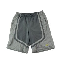 Second life - Męskie szare szorty - Jak nowy. Szare szorty męskie Nike, bez kołnierzyka. Za 84.56 zł.