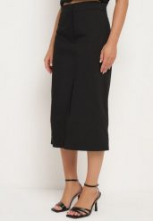 Czarna Spódnica Trapezowa Wimlea. Czarne spódniczki damskie Born2be, m, bez wzorów, eleganckie, midi, proste. Za 84.99 zł.