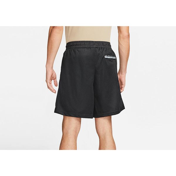 Spodenki męskie nike kyrie lightweight shorts black. Czarne szorty męskie Nike, bez wzorów, sportowe. Za 269.00 zł.