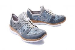 RIEKER SNEAKER N4255-12 blue, półbuty damskie. Niebieskie półbuty damskie Rieker, w ażurowe wzory, z gumy, bez obcasa. Za 297.42 zł.