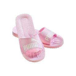 Klapki damskie Puma Purecat. Czerwone klapki damskie Puma, bez wzorów, z materiału, bez obcasa. Za 165.00 zł.