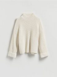 Sweter z wełną - złamana biel. Swetry klasyczne damskie Reserved, l, z dzianiny, bez kołnierzyka. W wyprzedaży za 159.99 zł.