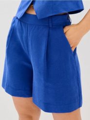 Szorty z lyocellu z zakłądkami i domieszką lnu - niebieski. Niebieskie szorty damskie Sinsay, bez wzorów, z lyocellu. Za 49.99 zł.