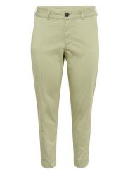 KAFFE curve Spodnie chino w kolorze zielonym rozmiar: 44. Zielone spodnie materiałowe damskie KAFFE curve, bez wzorów. Za 113.99 zł.