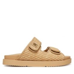 Klapki Tommy Hilfiger. Brązowe klapki damskie Tommy Hilfiger, bez wzorów, bez obcasa. Za 399.99 zł.