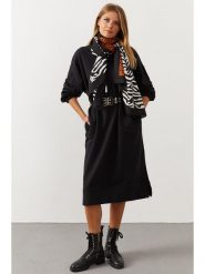Milan Kiss Sukienka w kolorze czarnym rozmiar: L. Czarne sukienki damskie Milan Kiss, l, bez wzorów, bez kołnierzyka, bez ramiączek, maxi. Za 122.38 zł.