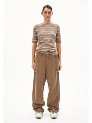 Armedangels Koszulka "Jaanisara" w kolorze kremowo-jasnobrązowym rozmiar: XXL. Brązowe bluzki damskie ARMEDANGELS, xxl, bez wzorów, z bawełny, bez kołnierzyka, bez ramiączek. Za 108.99 zł.