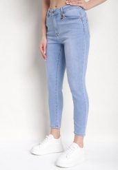 Jasnoniebieskie Jeansy Skinny z Regularną Talią Fionel. Niebieskie jeansy damskie Born2be. Za 89.99 zł.