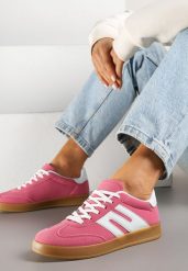 Ciemnoróżowe Sneakersy Kultowe Tenisówki Zdobione Przeszyciami Eveltewia. Czerwone trampki i tenisówki damskie Renee, z aplikacjami, z jeansu. Za 79.99 zł.