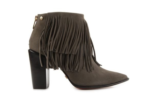 Botki Bayla-067 123501 Nobuck Ashes, Brąz, Skóra naturalna - 40. Szare botki damskie Bayla, na jesień, z nubiku, klasyczne, bez obcasa, na obcasie, bez zapięcia. W wyprzedaży za 99.00 zł.