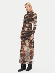 Gestuz Sukienka codzienna Behka 10909458 Brązowy Slim Fit. Brązowe sukienki damskie Gestuz, na co dzień, xs, bez wzorów, z syntetyku, bez kołnierzyka, bez ramiączek, proste. Za 539.99 zł.