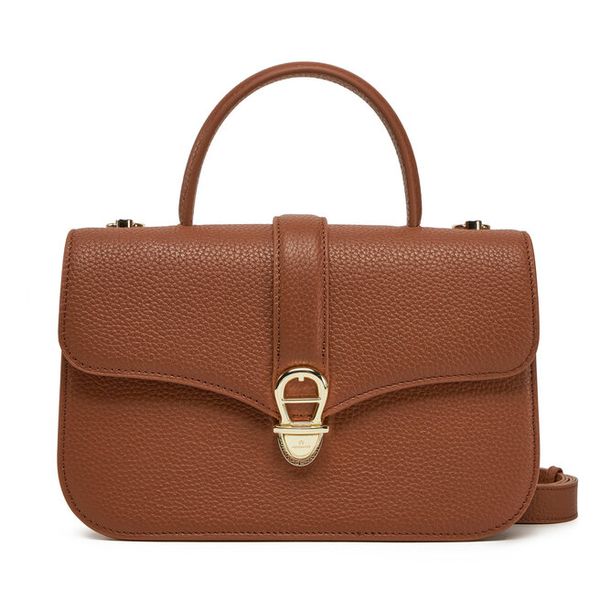 Torebka Aigner. Brązowe torebki klasyczne damskie Aigner, bez wzorów, bez dodatków. Za 2,669.00 zł.