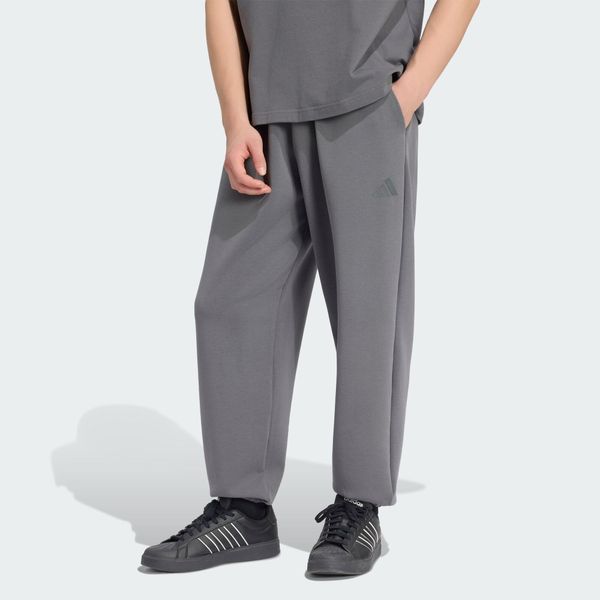 Spodnie Soft Lux. Czarne spodnie materiałowe męskie Adidas, bez wzorów, z bawełny, eleganckie, z standardowym stanem. Za 329.00 zł.