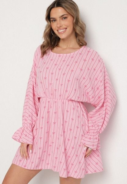 Fuksjowa Bawełniana Sukienka w Paski z Kokardkami Xalriti. Czerwone sukienki damskie Born2be, na co dzień, bez wzorów, z bawełny, eleganckie, bez kołnierzyka, bez ramiączek, mini. Za 109.99 zł.