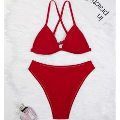 Bikini usztywniane z figami plażowe odporne na słońce i wodę Cassondra. Czerwone bikini damskie Intica, bez wzorów. W wyprzedaży za 129.00 zł.