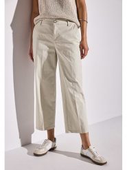 Street One Spodnie chino w kolorze beżowym rozmiar: 40/L28. Brązowe spodnie materiałowe damskie Street One, bez wzorów, street. Za 206.42 zł.