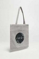 Torba shopper z nadrukiem szara. Szare shopper bag damskie MOODO, bez wzorów, z bawełny, z nadrukiem, bez dodatków. Za 25.99 zł.