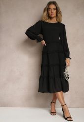 Czarna Bawełniana Sukienka z Ozdobnymi Falbankami Eranisa. Czarne sukienki damskie Renee, s, bez wzorów, z bawełny, eleganckie, bez kołnierzyka, bez ramiączek, midi. W wyprzedaży za 69.99 zł.