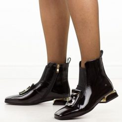 Czarne lakierowane skórzane botki damskie na obcasie DiA 52-216. Czarne botki damskie DiA, na jesień, z gumy, eleganckie, bez obcasa, na obcasie, bez zapięcia. Za 399.00 zł.