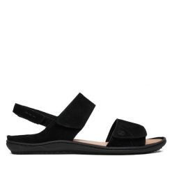 Sandały Josef Seibel. Czarne sandały damskie Josef Seibel, bez wzorów, bez obcasa, na płaskiej podeszwie. Za 439.99 zł.