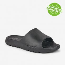 Klapki damskie Coqui Lou neonowe, lekkie i antypoślizgowe. Czarne klapki damskie Erima, bez wzorów, z bawełny, bez obcasa. Za 141.99 zł.