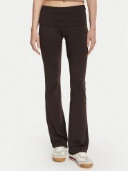Guess Legginsy V6YB24 K4713 Brązowy ciemny Slim Fit. Brązowe legginsy damskie Guess, xs, z aplikacjami, z syntetyku. Za 264.99 zł.