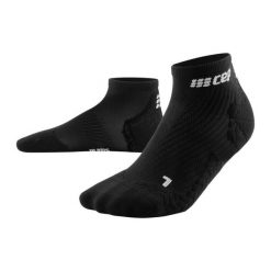 Skarpety kompresyjne męskie sportowe CEP Ultralight low-cut - nowa kolekcja. Czarne skarpetki męskie CEP, bez wzorów, z materiału. Za 106.00 zł.