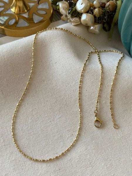 Luseera Pozłacany naszyjnik - dł. 45 cm rozmiar: onesize. Żółte naszyjniki damskie Luseera, pozłacane. Za 43.99 zł.