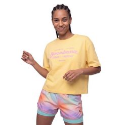 Damska koszulka crop top z krótkim rękawem Boombastic Siroko BBC Memories-W Ye. Żółte t-shirty damskie SIROKO, uniwersalny, bez wzorów, z materiału, bez kołnierzyka. Za 129.00 zł.