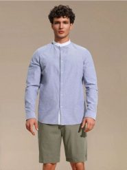 Bawełniana koszula slim fit - szary. Szare koszule męskie Sinsay, l, bez wzorów, z bawełny, bez kołnierzyka, bez ramiączek. W wyprzedaży za 33.99 zł.