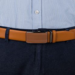 Pasek męski skórzany 3,5 cm klamra automatyczna Beltimore camelowy 02-592 : Kolory - brązowy, beżowy, Rozmiar pasków - r.110-125 cm. Brązowe paski męskie bez wzorów, ze skóry, wizytowe. Za 64.99 zł.