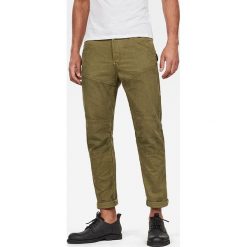 Spodnie - Tapered fit - w kolorze khaki. Brązowe spodnie materiałowe męskie G-Star, z aplikacjami. W wyprzedaży za 409.95 zł.