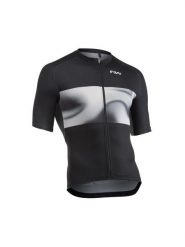 Koszulka rowerowa NORTHWAVE Force Evo Jersey S/s czarna. Czarne t-shirty sportowe męskie Northwave, s, z jersey, bez ramiączek, rowerowe. Za 296.00 zł.