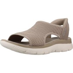 Sandały SKECHERS 119519S Beżowy. Brązowe sandały damskie Skechers, bez wzorów, z materiału, bez obcasa. Za 390.00 zł.