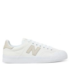 Trampki New Balance. Białe trampki i tenisówki męskie New Balance, bez wzorów, bez zapięcia. Za 269.99 zł.