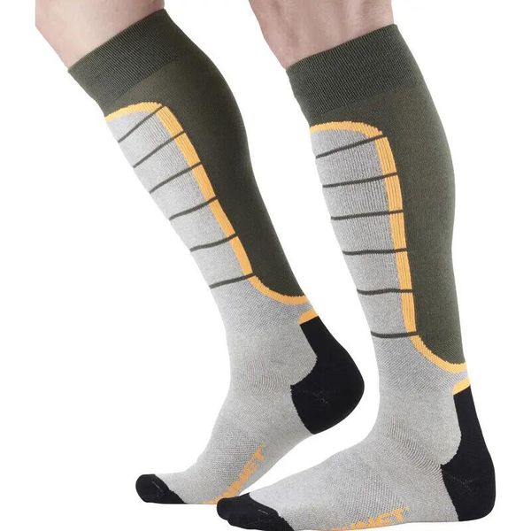 Skarpetki Monnet Hunting Silver. Zielone skarpetki damskie MONNET, bez wzorów. Za 246.50 zł.