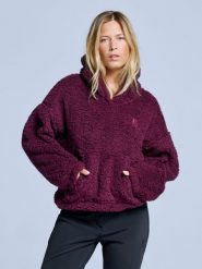 Bluza z kapturem Fluffy - damska - na cztery pory roku - Teddy - bordowa. Czerwone bluzy z kapturem damskie POEDERBAAS, xl, z materiału. Za 199.42 zł.