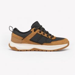 Buty turystyczne męskie Quechua NH500 skóra wodoodporne. Brązowe buty wizytowe męskie QUECHUA, ze skóry, bez zapięcia. Za 269.99 zł.