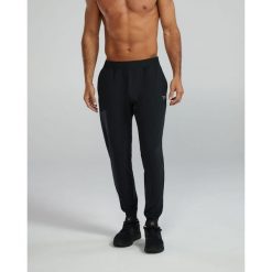 Spodnie męskie TYR M TYR TECH JOGGER. Czarne szorty męskie TYR, bez wzorów. Za 450.00 zł.