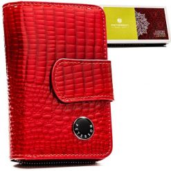 Czerwony portfel damski ze skóry naturalnej zamykany na suwak i zatrzask - Peterson. Czerwone portfele damskie Peterson, bez wzorów, ze skóry. Za 109.99 zł.