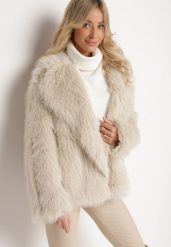 Beżowa Futrzana Kurtka Płaszcz o Krótkim Kroju z Kieszeniami Tilisha. Brązowe kurtki damskie Born2be, m, z aplikacjami, z futra, eleganckie. Za 269.99 zł.