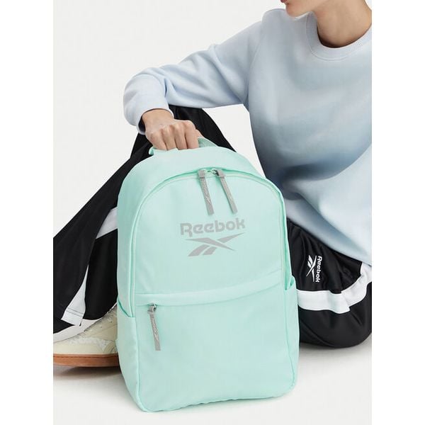 Plecak Reebok. Zielone plecaki damskie Reebok, bez wzorów, sportowe. Za 129.99 zł.