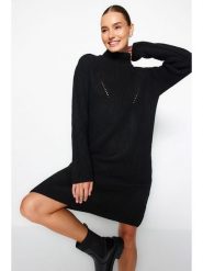 Trendyol Sukienka dzianinowa w kolorze czarnym rozmiar: M. Czarne sukienki damskie Trendyol, na co dzień, m, bez wzorów, z dzianiny, bez kołnierzyka, bez ramiączek, maxi, proste. Za 87.19 zł.