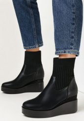 Czarne Botki z Elastyczną Cholewką na Koturnie Verana. Czarne botki damskie Born2be, z jeansu, eleganckie, bez obcasa, na koturnie, bez zapięcia. Za 169.99 zł.
