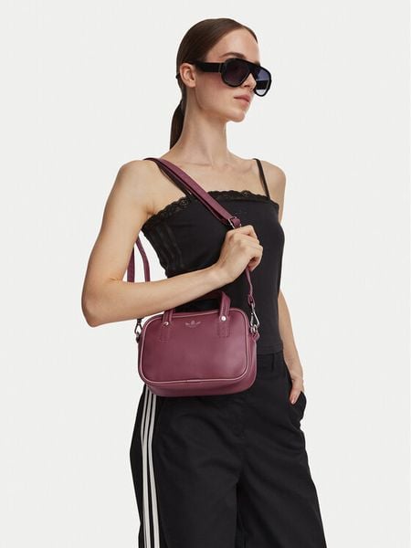 Adidas Torebka Adicolor Xs Bag KR1502 Bordowy. Czerwone torebki klasyczne damskie Adidas, bez wzorów, ze skóry, bez dodatków. Za 179.99 zł.